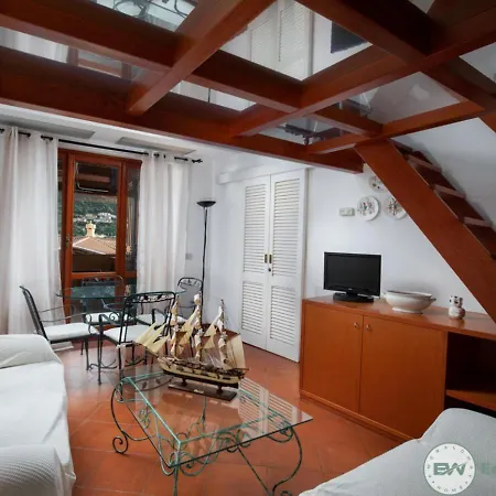 Emeraldway - Veliero Marina Apartman *